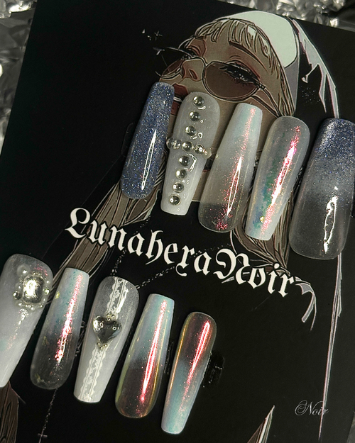 Ashes under Glass♡